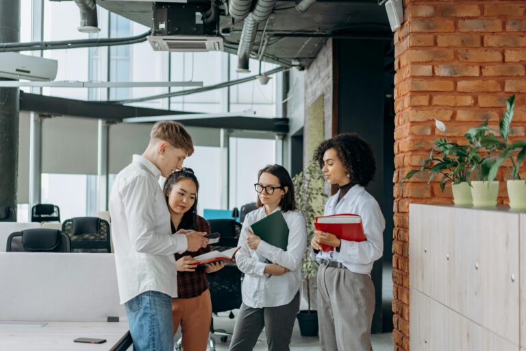 The Ultimate Guide to Team Collaboration, Modern Workplace Architecture, and Strategic Corporate Growth