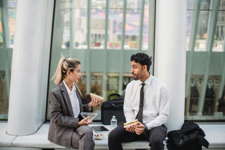 The Comprehensive Guide to Modern Business: How to Launch, Manage, and Scale to Global Success