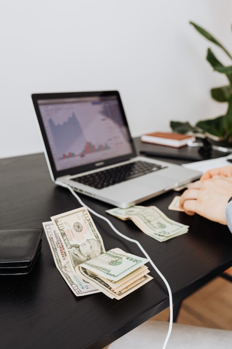 Turning Knowledge into Assets: The Ultimate Guide to Digital Products and Passive Income