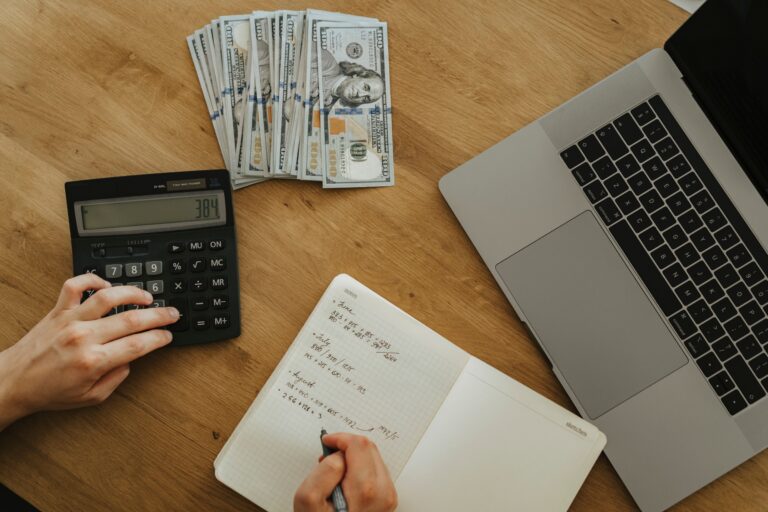 How to Manage Small Business Cash Flow and Prevent Financial Loss