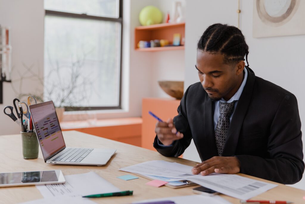 How to Build a Profitable Online Business From Scratch: The Ultimate Step-by-Step Guide