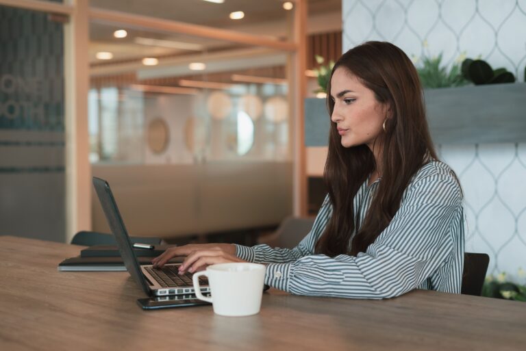 10 Best Small Business Ideas for Beginners to Try This Year