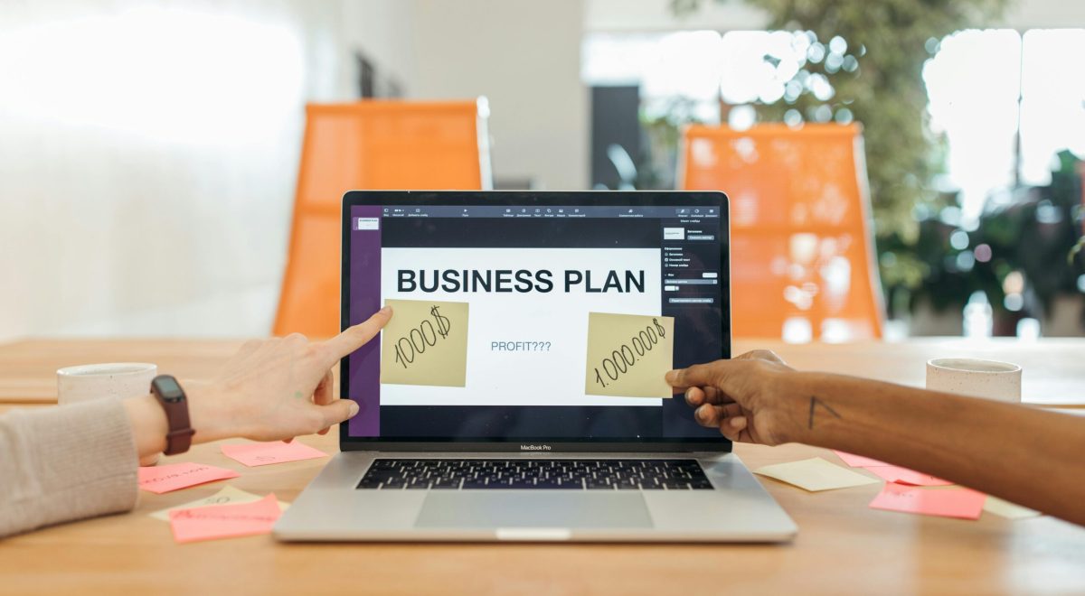 How to Write a Comprehensive Business Plan: A Step-by-Step Guide