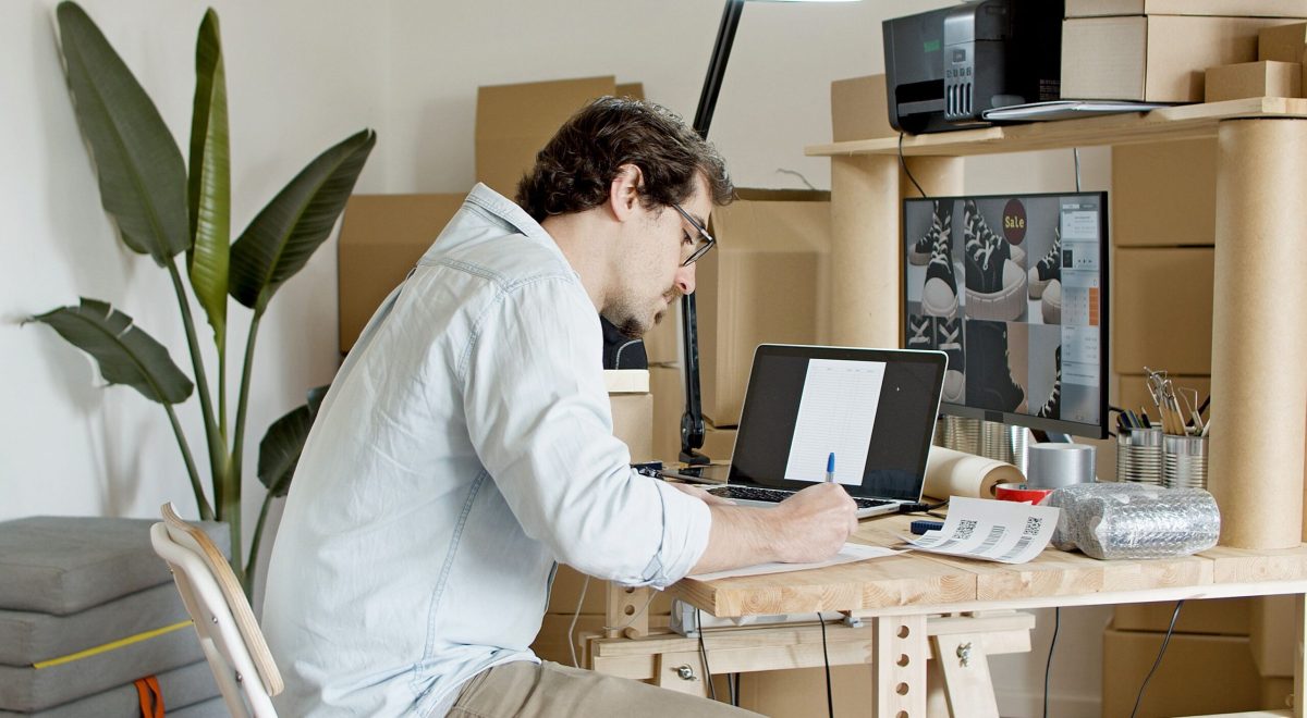 The Online Business Revolution: How to Succeed in Modern E-Commerce