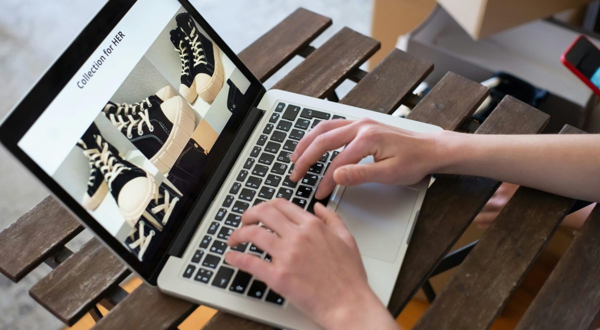 The Ultimate Guide to Launching a High-Profit E-Commerce Dropshipping Business