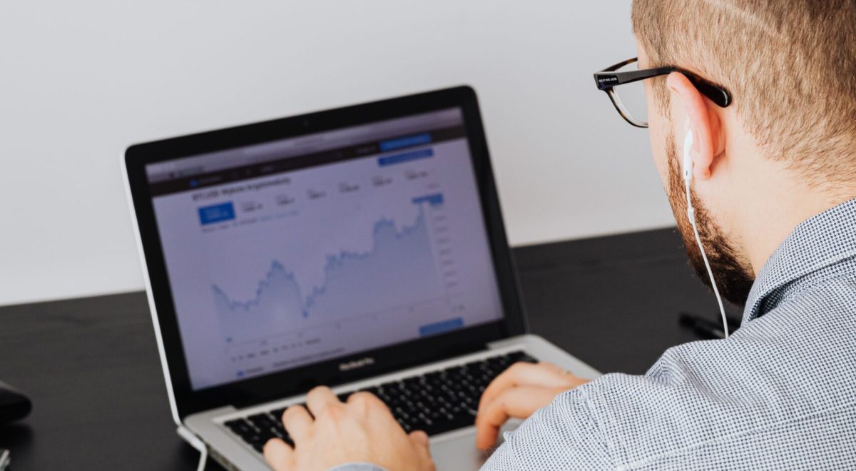 How to Leverage Data Analytics to Scale Your Online Business