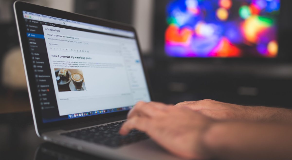 Title: The Ultimate Guide to Blogging & Content Monetization: Building, Growing, and Monetizing a High-Traffic Niche Platform for Solo Entrepreneurs