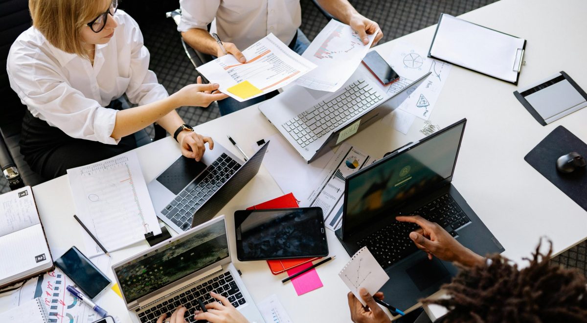How small business can grow faster using social media in 2026